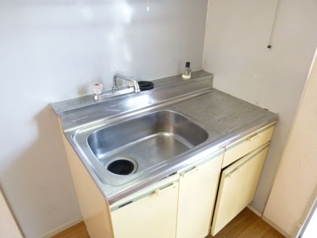 Kitchen. ☆ Sink a wide kitchen ☆