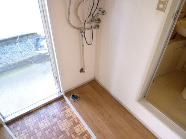 Other room space. ☆ Washing machine storage is indoor ☆