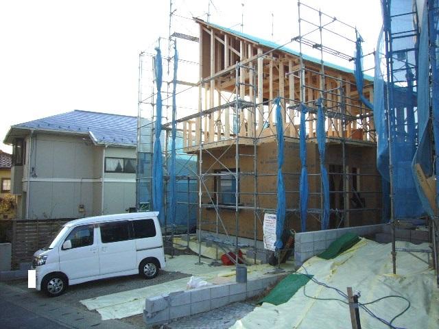 Local appearance photo. Building 2 is the framework of the state make a pillar