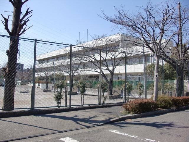 Primary school. 550m to the south the second elementary school