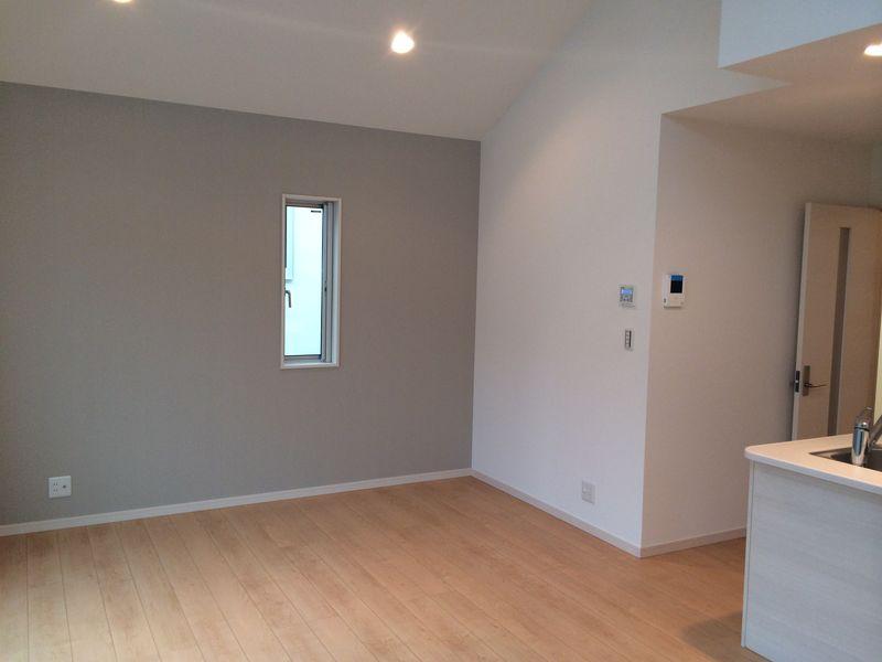 Living. LDK16 Pledge living