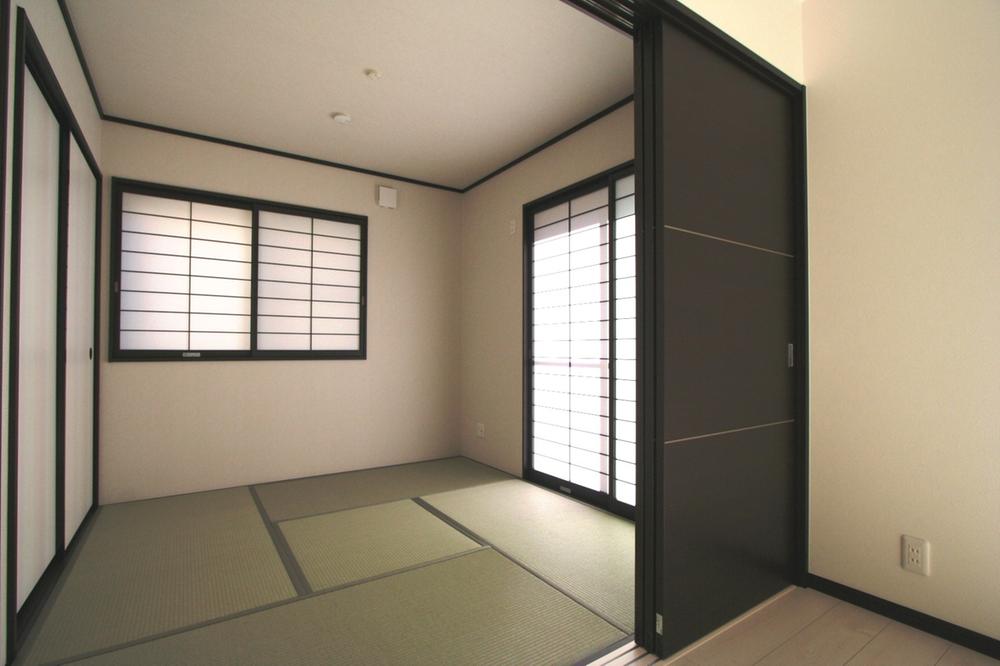 Non-living room. Local (11 May 2013) Shooting