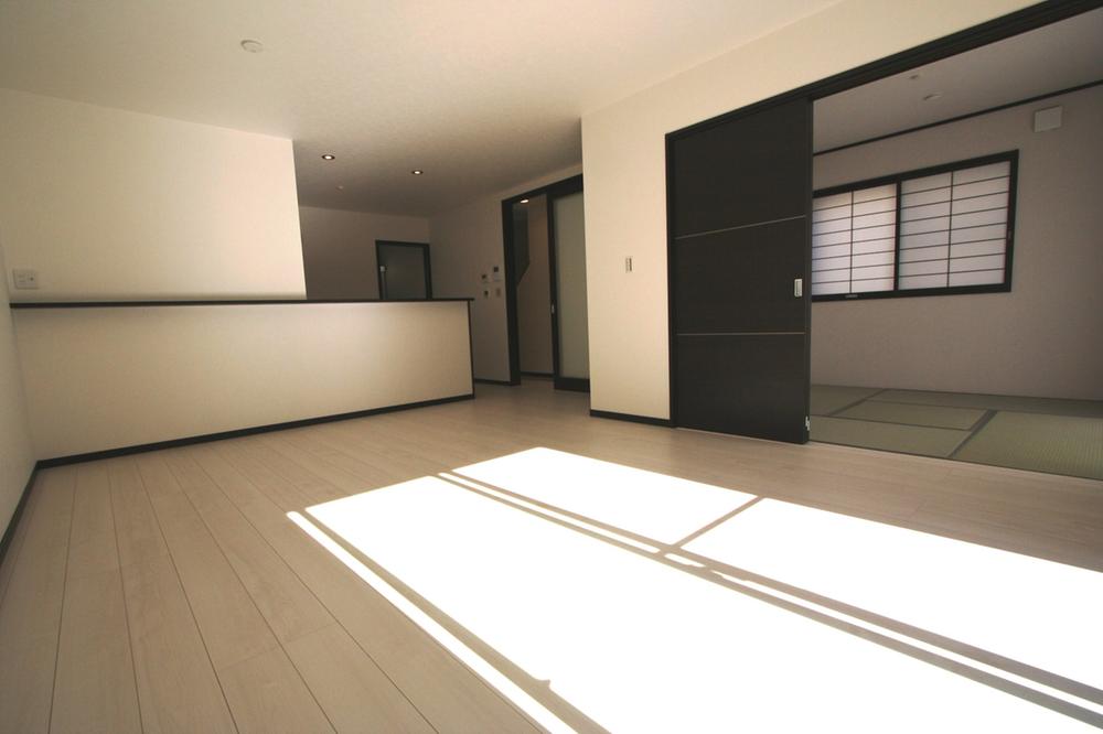 Living. Local (11 May 2013) Shooting