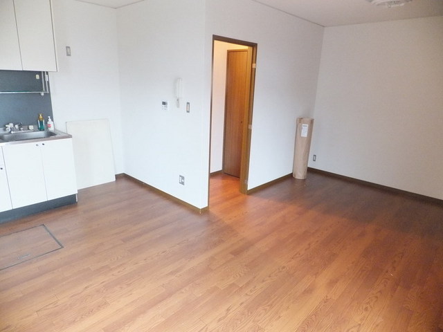 Living and room.  ☆  Spacious living ☆