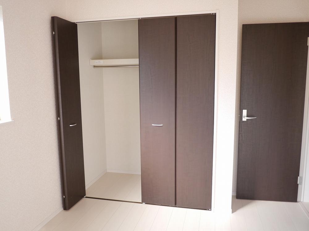 Same specifications photos (Other introspection)