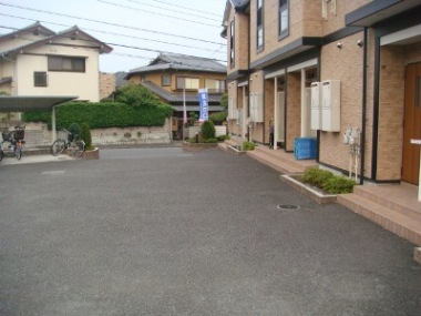 Other. 0m to share space (Other)