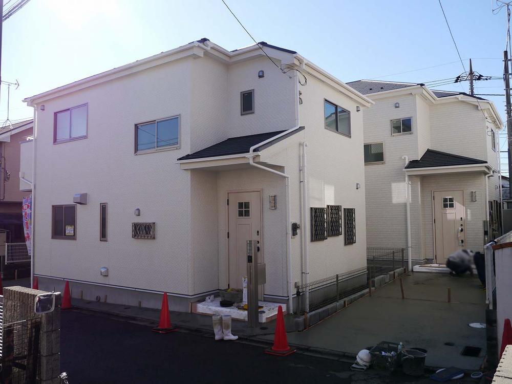 Local appearance photo. Is also a good many living environment also commercial facilities around in a quiet residential area of ​​Suzukakedai Station walking distance. 