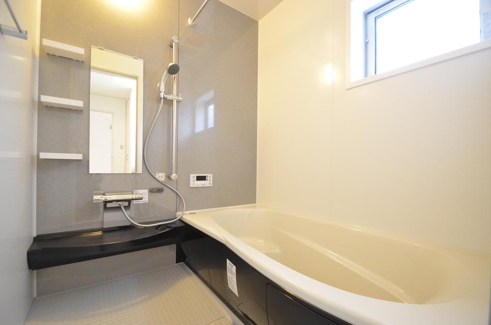 Same specifications photo (bathroom). Please heal the fatigue of the day stretched out his leg in a large bath ☆