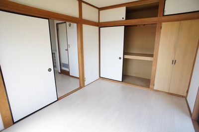 Living and room. Since storage is often, You can use a wide room.