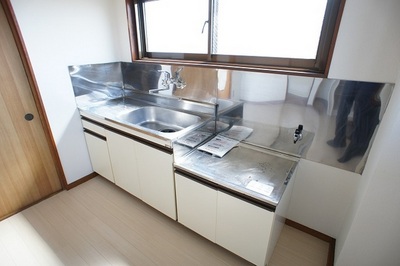 Kitchen. Sink spread point ☆ You can also enjoy dishes