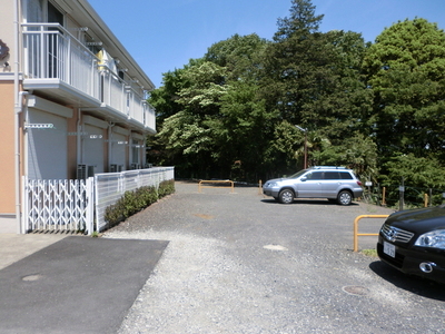 Entrance. It is the site of spread