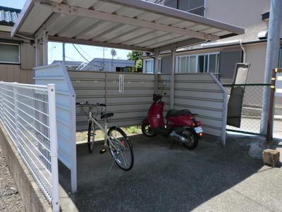 Other common areas. Covered parking lot of peace of mind