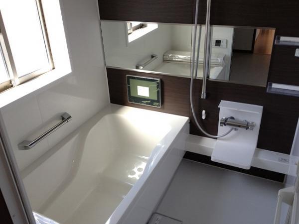 Same specifications photo (bathroom)