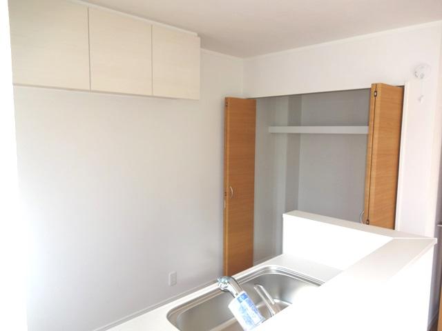 Kitchen. A Building Convenient storage with kitchen
