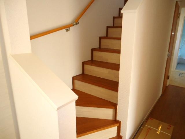 Other introspection. C Building Safe staircase with a handrail