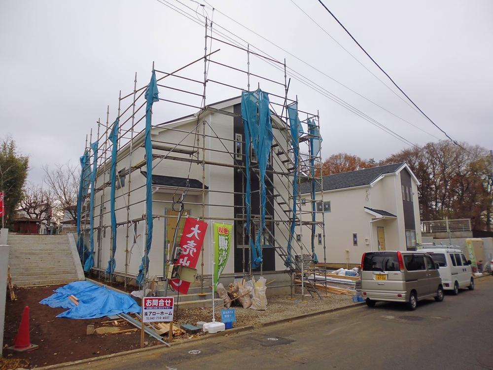 Local appearance photo. 5 Building