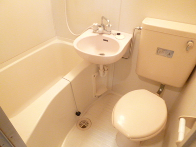 Bath. Recommended for shower sect! Easy unit bus of cleaning