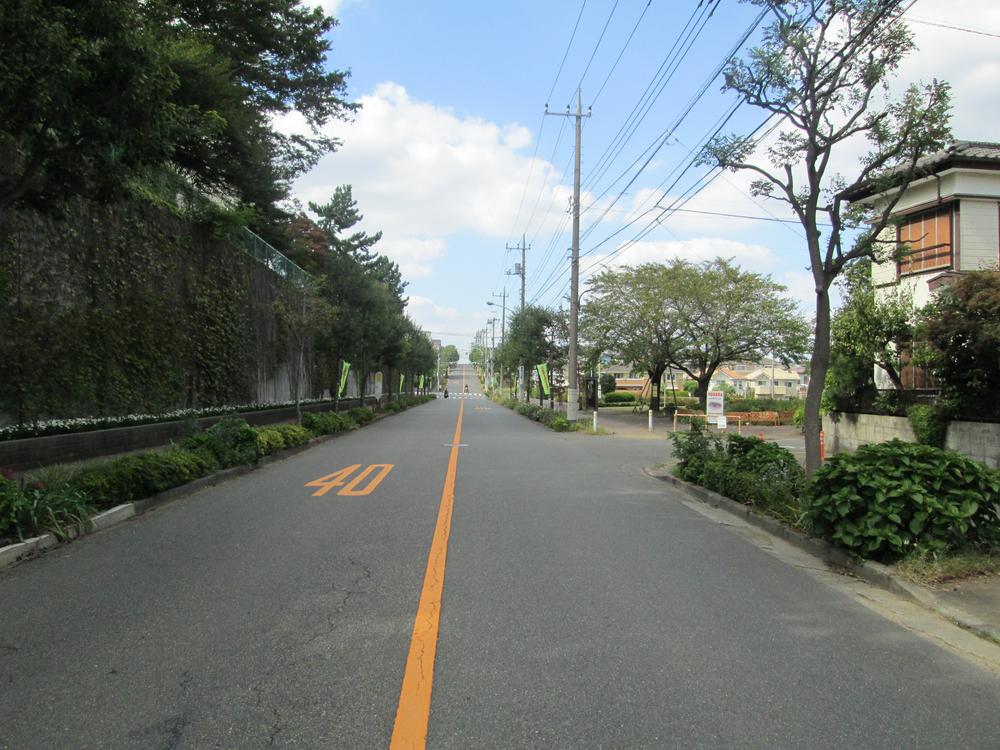 Other. Bus street from Suzukakedai Station