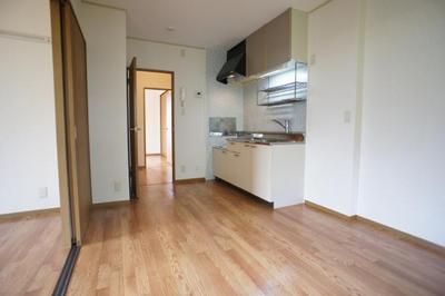 Kitchen. Easy-to-use floor plans in all Western-style room