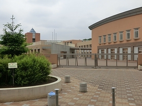 Primary school. 1500m until Machida Municipal Koyama Ke hill elementary school (elementary school)