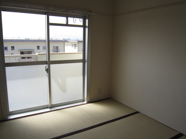 Other room space. South Japanese-style room