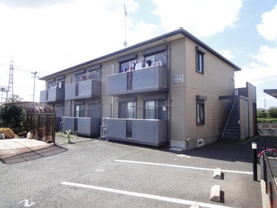 Building appearance. Building south appearance