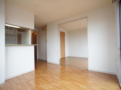 Living and room. 10 Pledge of living! Guests can enjoy a family hearthstone! !