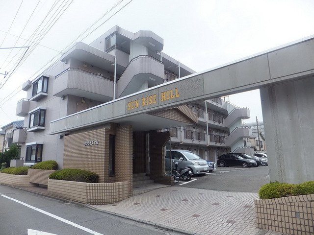 Building appearance. Reinforced concrete apartment