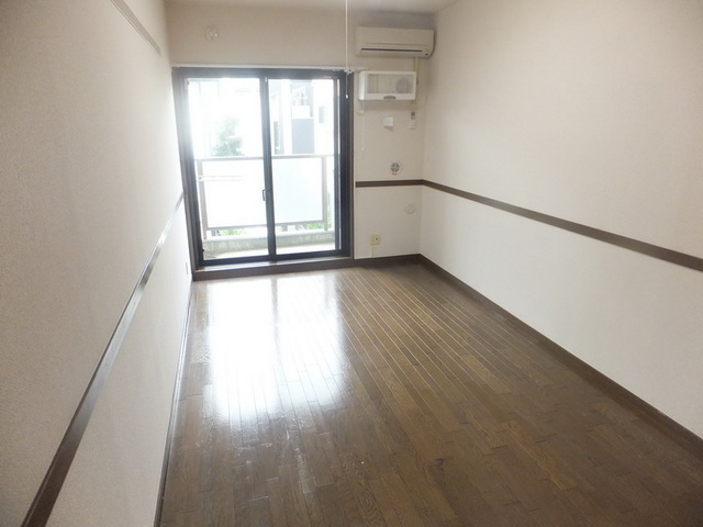 Living and room. Bright Western-style