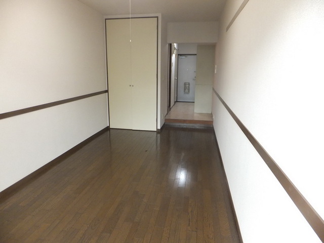 Other room space. Wide so comfortable to live alone