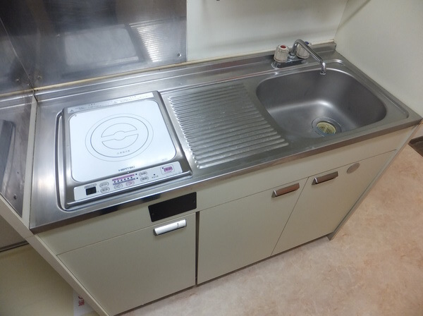 Kitchen. IH is with a cooking heater