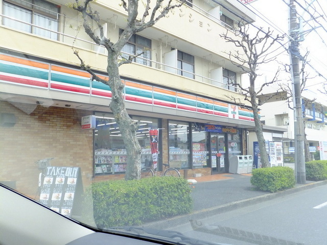 Convenience store. 70m to Seven (convenience store)