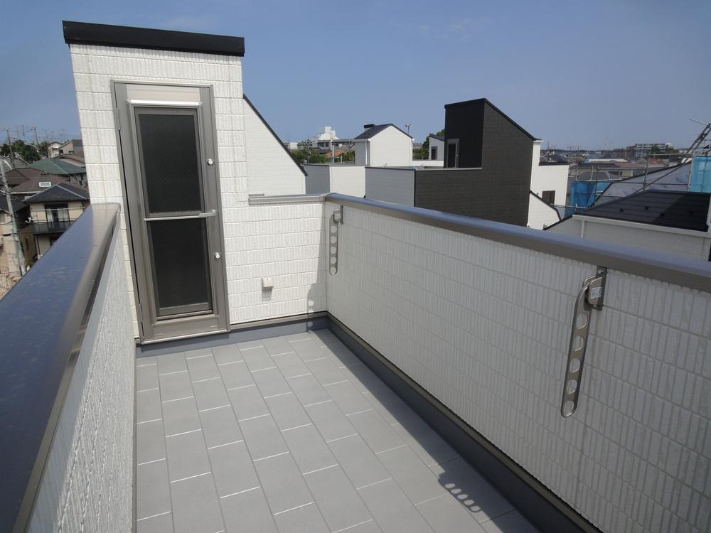 Balcony. 15 Building