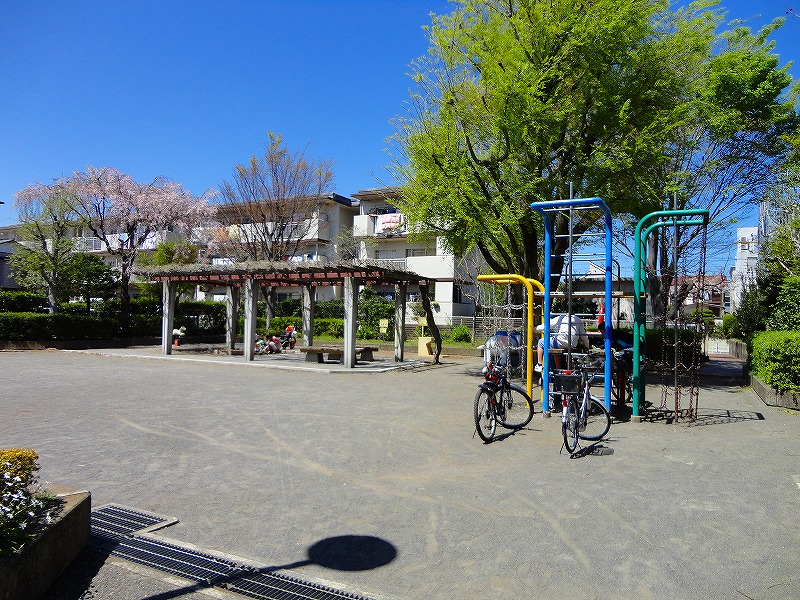 park. Morino 596m up to 2-chome, children's park (park)