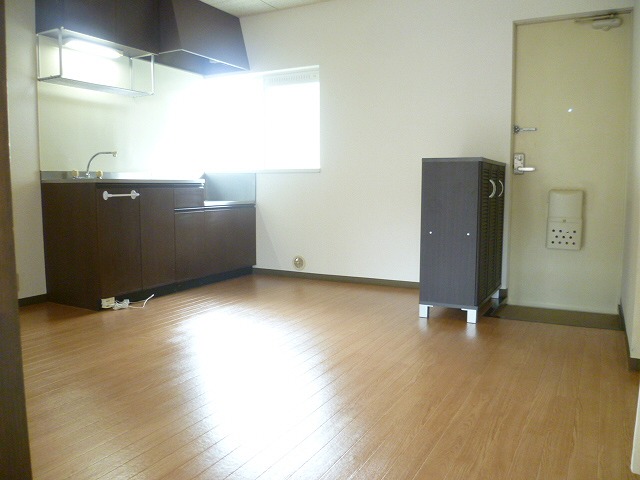 Living and room. Dining kitchen (8 quires)