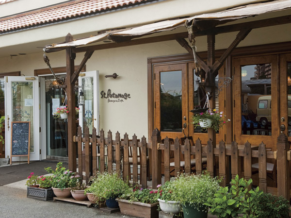 Surrounding environment. St.PotaMage (Pan & Cafe) (about 600m ・ An 8-minute walk)