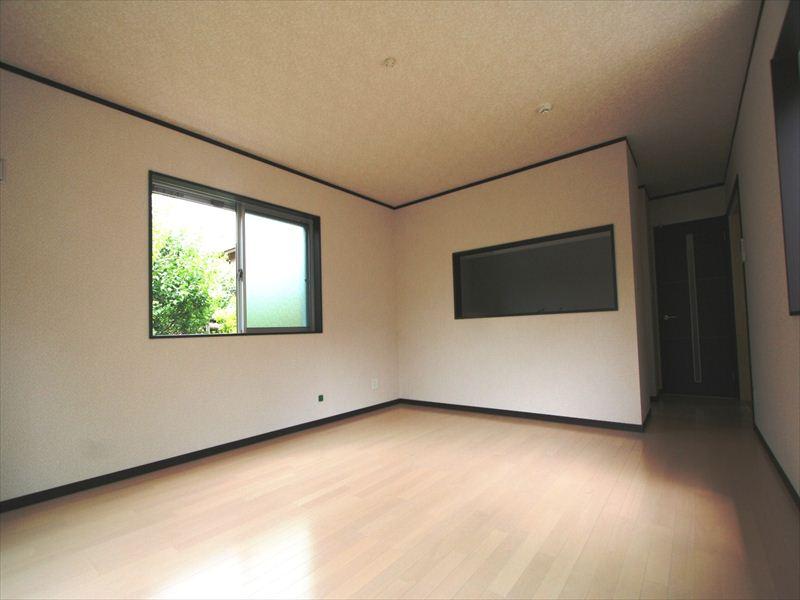 Same specifications photos (living). Same specifications