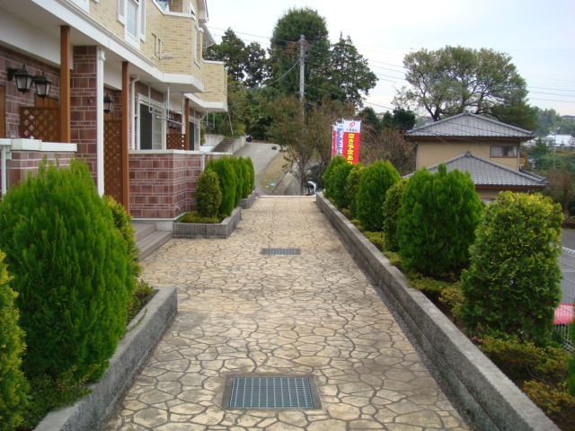 Other. 0m to share space (Other)