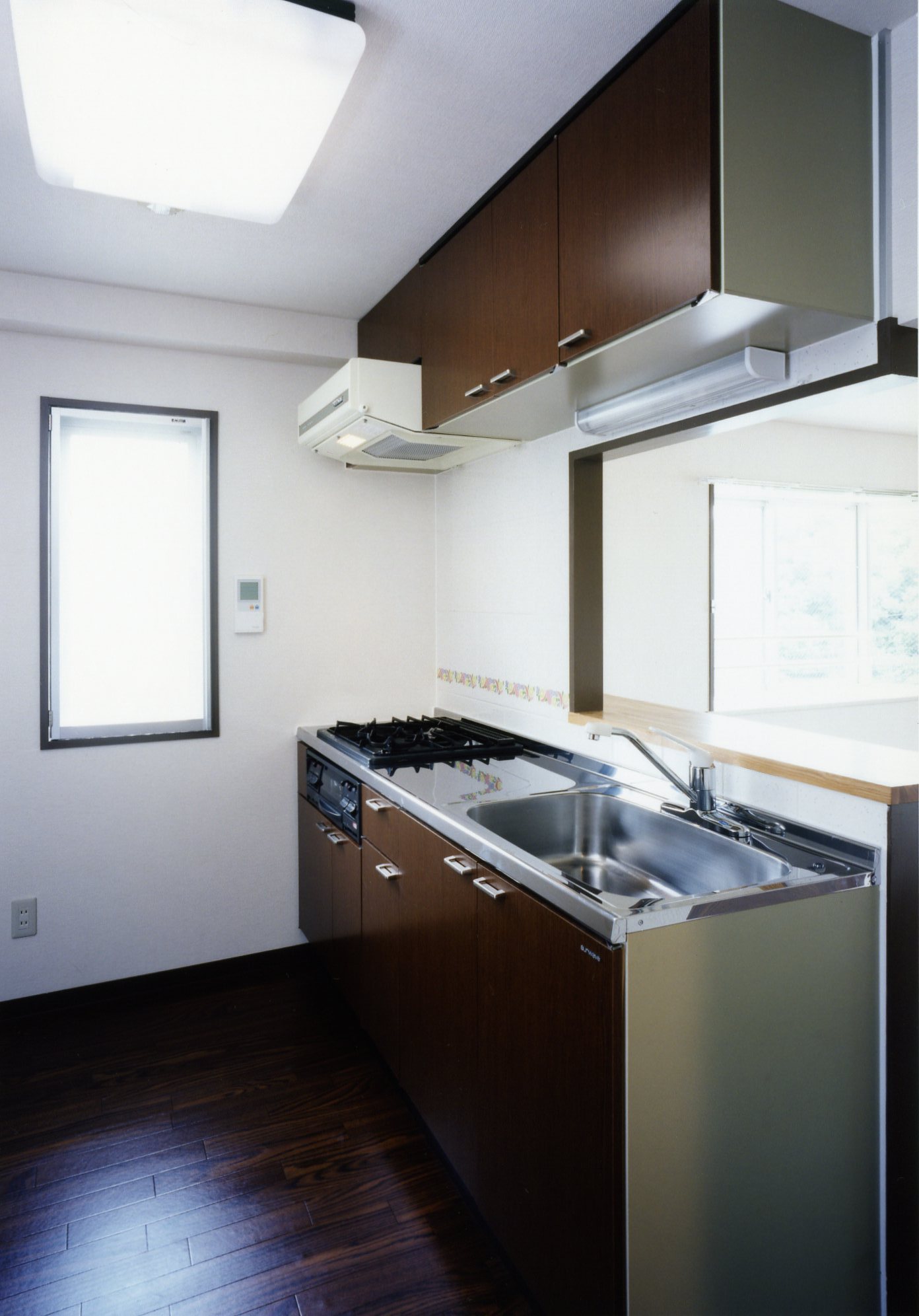 Kitchen. Large kitchen reference photograph (another room)