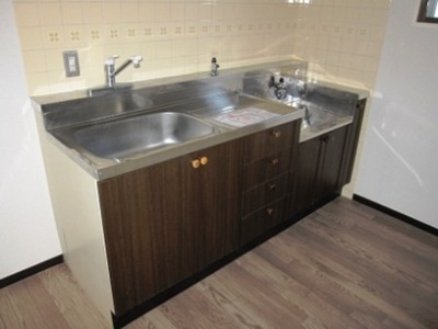 Kitchen. Kitchen sink is also large