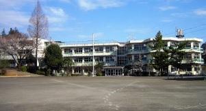 Primary school. Tsurukawa until elementary school 650m