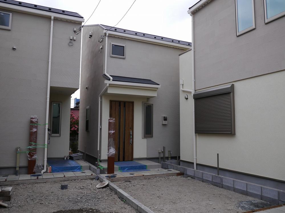 Local appearance photo