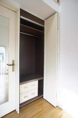 Receipt. Entrance monitor phone