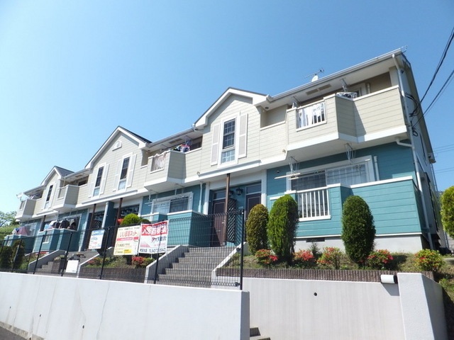 Building appearance. ☆ There is also a parking lot ☆