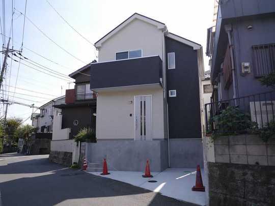 Local appearance photo. Elementary and junior high school in a quiet residential area of Tamagawa Gakuen before a 10-minute walk ・ It is life-friendly environment in walking distance as well, such as super.