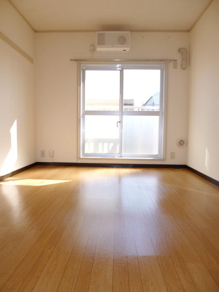 Other room space.  ☆  You can also use the spacious and Western-style  ☆