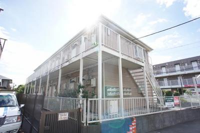 Building appearance. You walk in the flat from the train station