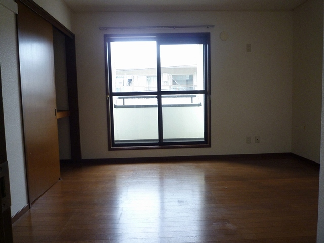 Other room space. Western-style 7.2 Pledge