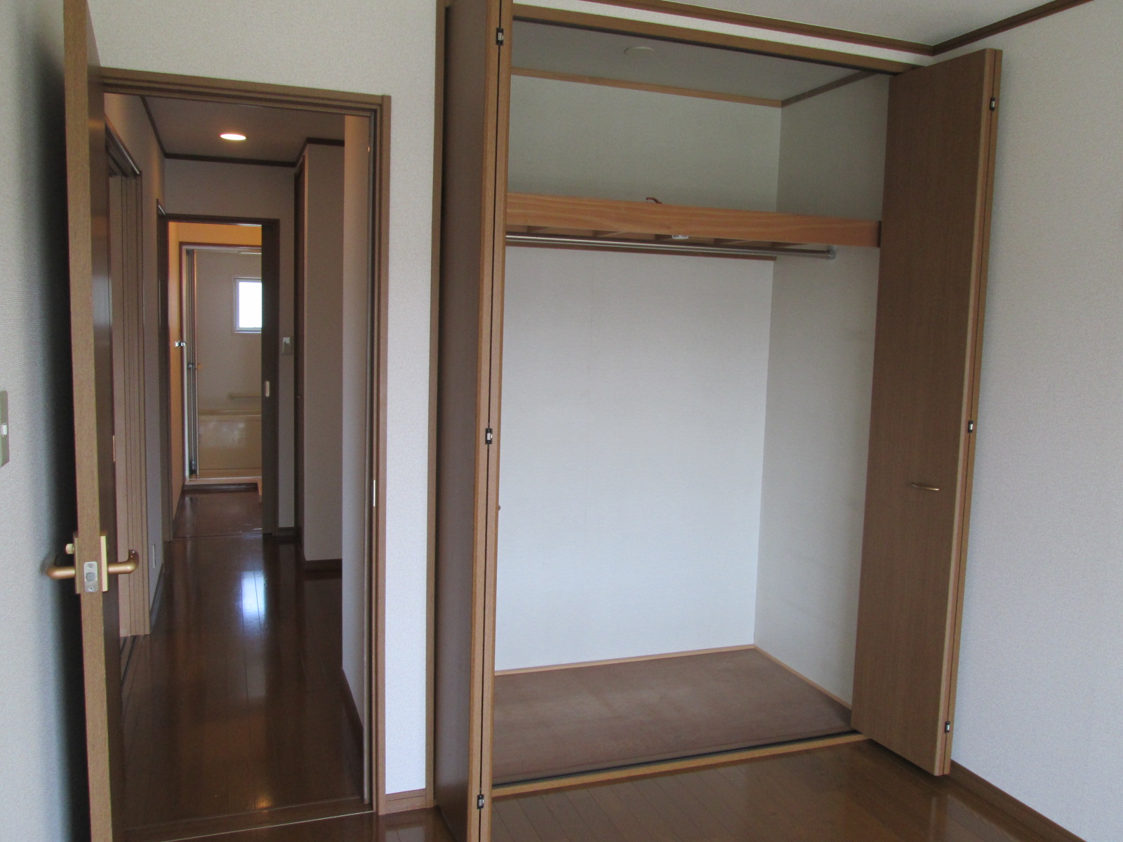 Receipt. Storage of south Western-style