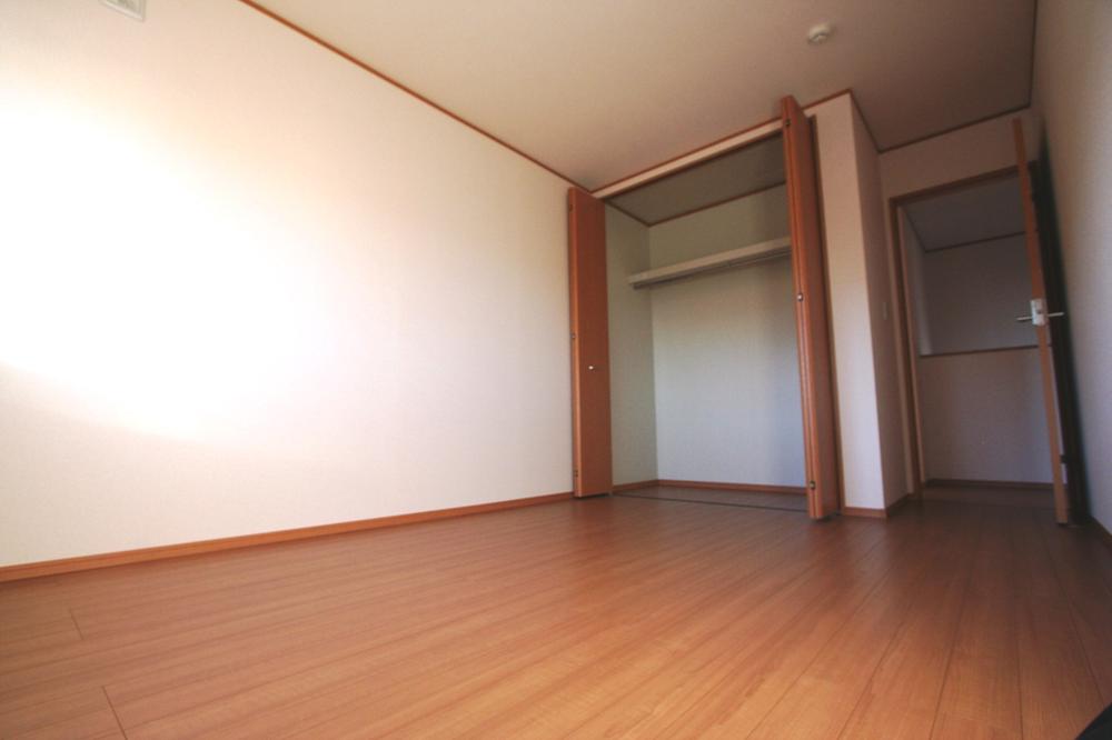 Non-living room. Local (12 May 2013) Shooting